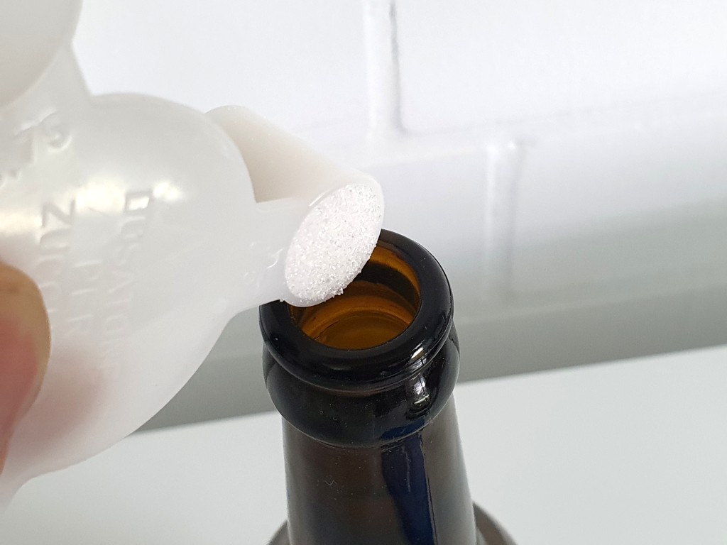 Die Dosierhilfe für die Zuckerdosierung genutzt eine Empfehlung beim Bier selber brauen 